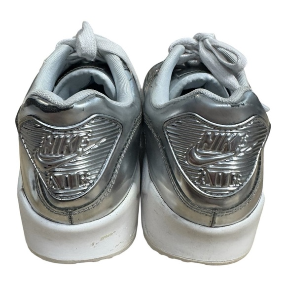 RARE Nike Air Max 90 Sneaker Metallic Silver Women’s US Size 8 Silver Unique - Picture 4 of 10